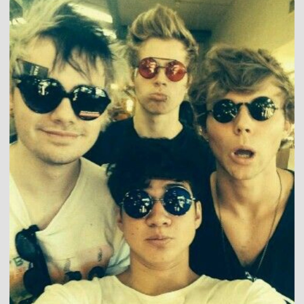 I'm stressed, depressed, and 5sos obsessed! So proud of my boys! Infinity is my love for the boys! Follow me if ur in the 5sos fam #5sosfam 0/4 :(