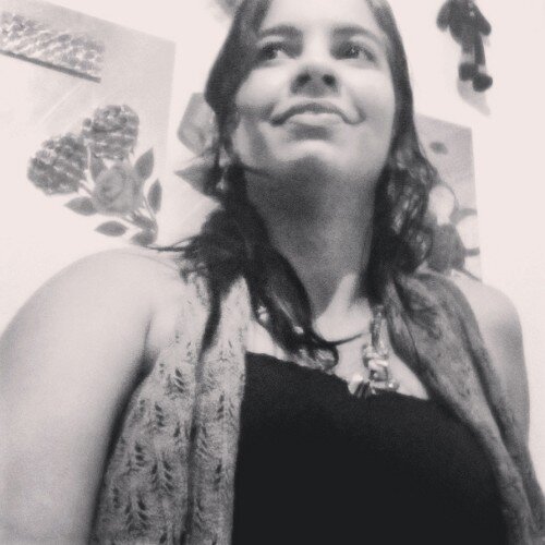 Amo meu Deus acima de todas as coisas. Amo minha família,sem eles eu não existo.... Bem o resto de mim so conhecendo pra saber kkkkk....