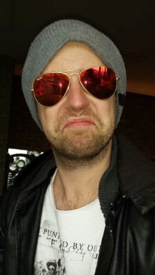 ricojax's profile picture. Story teller. I use far too much kitchen towel. Stay positive and crack on!