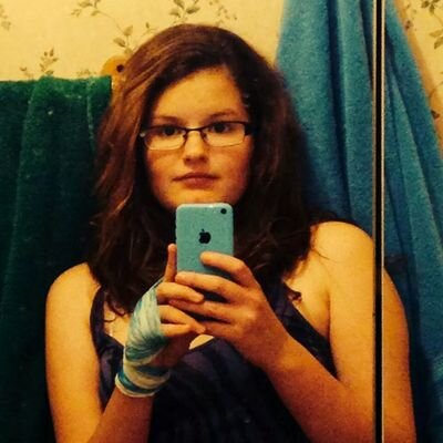 I am a awesome person love food games friends some family members and ONE DIRECTION