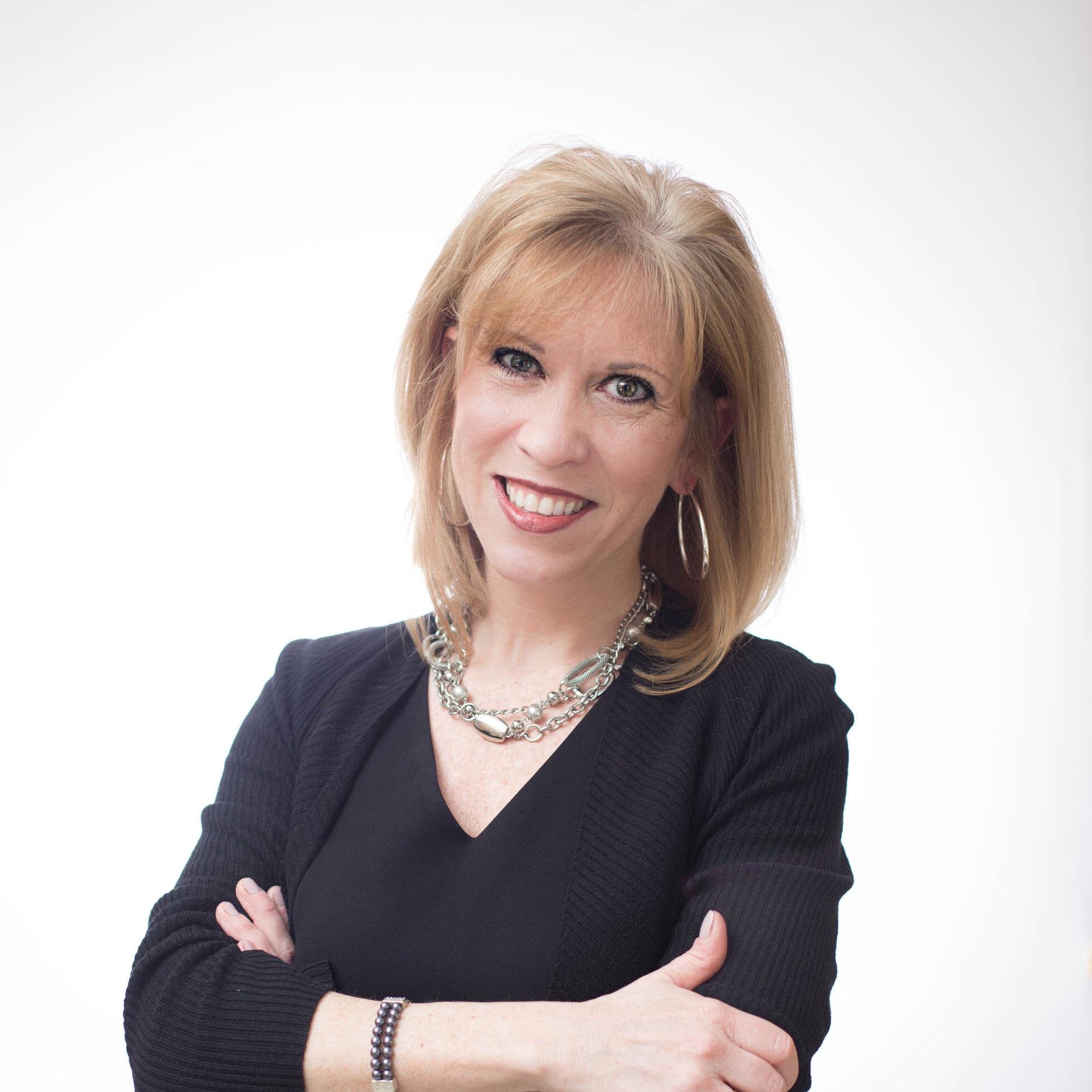 MrsHansenLPCC's profile picture. Christian, wife, counselor, daughter, sister, aunt, traveler, painter... love life!