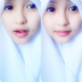 Jika esok aku meninggal dunia,aku harap kamu ada disampingku saat aku disholatkan !!♥