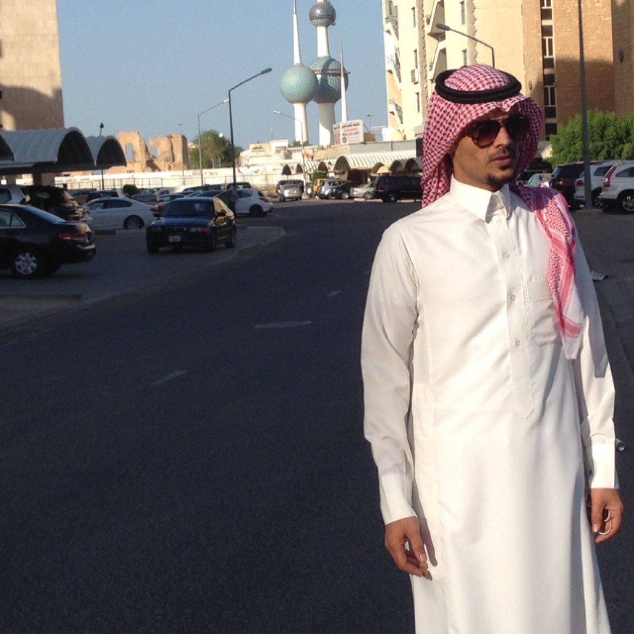 إني لمن قومً يعز عليهم .. قتل الرعاةَ ودمعةُ الحسنائي !!
