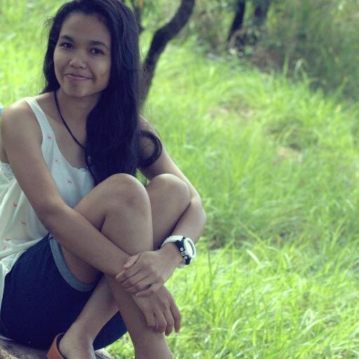 Simple Girl :D || smart || love god • My family • And who love me || follow and mention for follback..