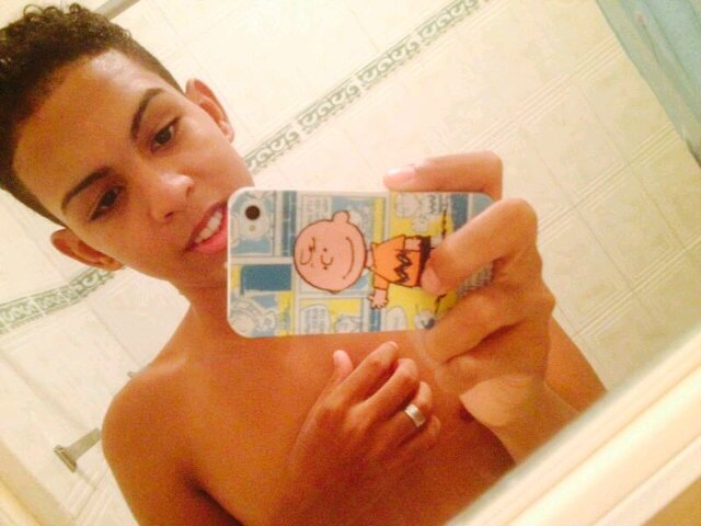 KrsnaMercado's profile picture. 1998✌️✌️✌️