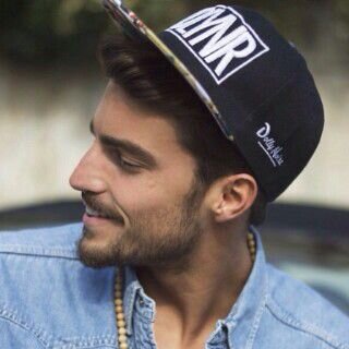 ‏‏‏فتاه تطمح بأن تكون متقاعده .. لا إله إلا أنت سبحانك إني كنت من الظالمين ♥.  Rawabi_rshed1:Instagram