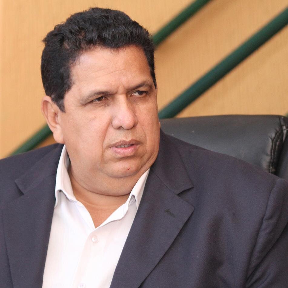 Periodista independiente, Docente universitario, director del diario digital http://t.co/5OO68fu8p0 director de Original 91.1 FM