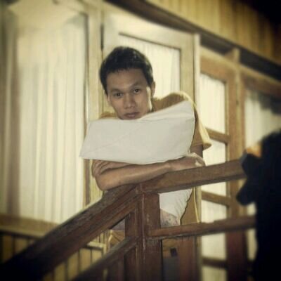 Orang akan MELUPAKAN apa yang kamu katakan dan yang kamu lakukan. Tapi, orang TIDAK akan pernah lupa bagaimana kamu membuat mereka berarti