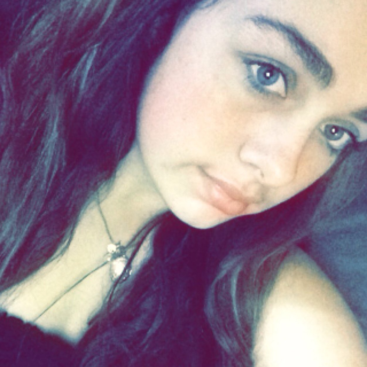 5 SOS~Lily~Cat~Emma~Krysta~Jake Snapchat: breeluvs2dance Instagram: breluvselmo 
Follow this account on instagram it is run by my bestfriend: okay.im_not_okay