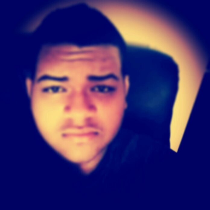 Hey I'm a 16yr old photographer/Director/Producer from Florida Oh an im also a realist.