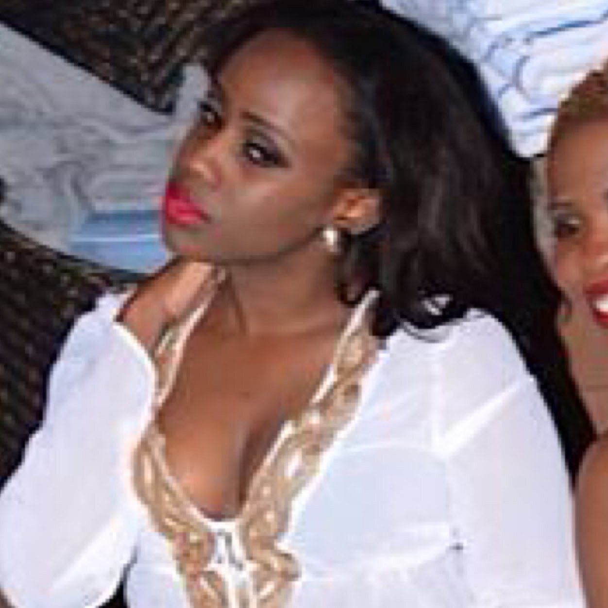 poppinfabbooty's profile picture. Can I just be great?