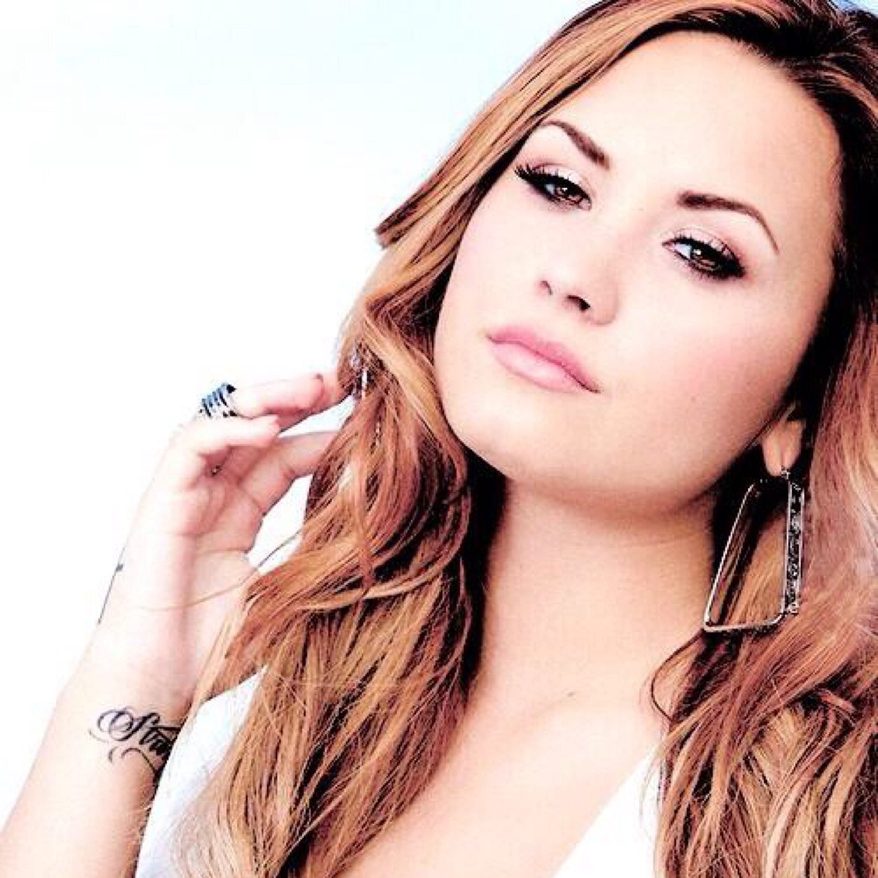 ♡Demi♡ ૐnamasteૐ ✨ [Rp/FL] Stay Strong My fans✨ I LOVE YOU BABES! [Single]