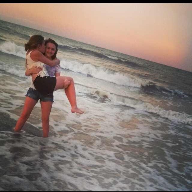 thatsshelokay's profile picture. taylor is a babe. 7th. single. Gods not dead!❣