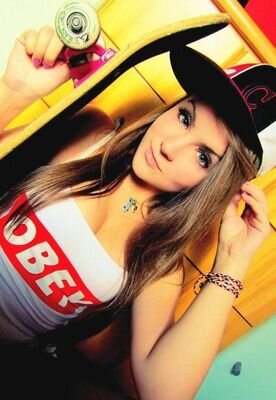 É adolescente ? Quer frases sobre, dramas, crises, humor e paixões? Então me siga * você irá se identificar*