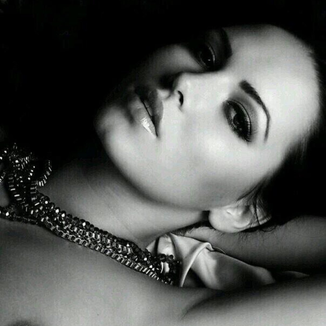 i4glam's profile picture. 