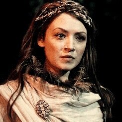 Daughter of Jorah the exiled. Ward of Lord Stark. {RP|#GOT|OC}