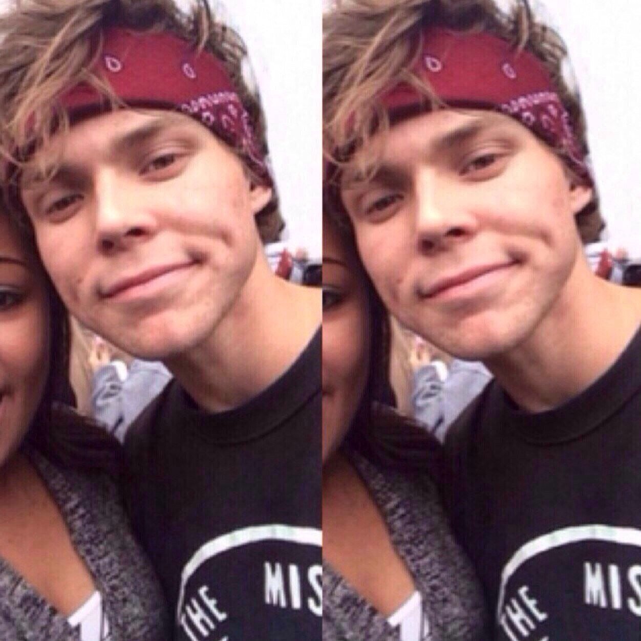 louistomllinscn's profile picture. @rxincloud