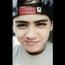 It's never too late to set things right #ALIANDO @aliando26 CP: kak @yhiyie23__ @alicious_resmi #DokArt Production and Management | account resmi Aliando Syarif