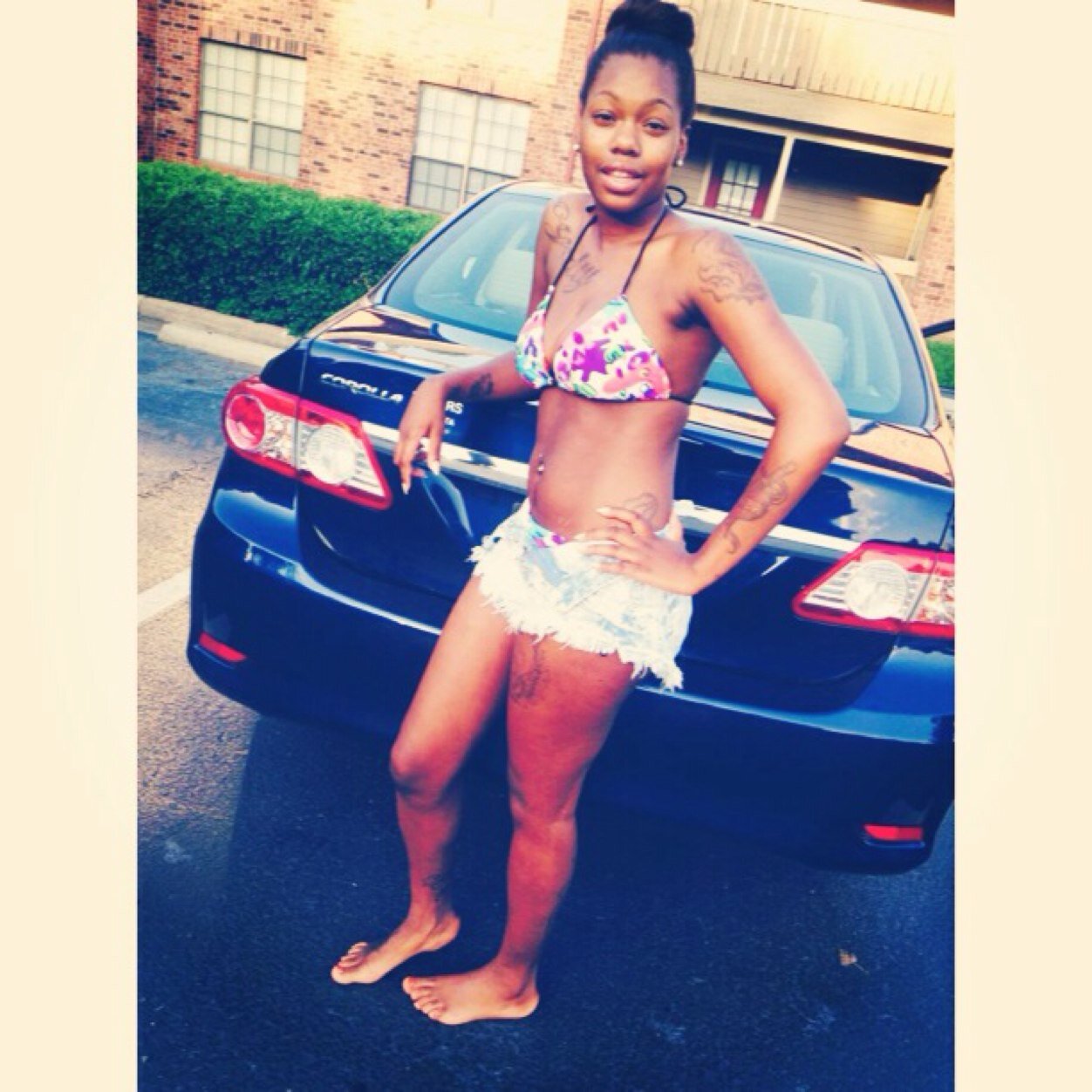 2013_Aries's profile picture. Is that Desha??? Bitch it might be.....if you dont follow me you not shit!!!!!!