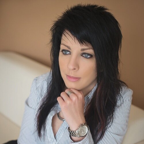 Web consultant and owner of bARTvisions - web and graphic studio