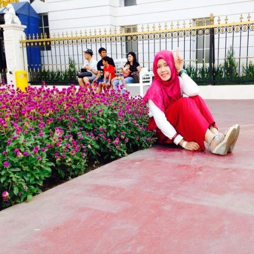 Ay_Siska's profile picture. Happy to Lucky ll Dream Believe and make it Happen!
@HIMABITS II SANG SAKA