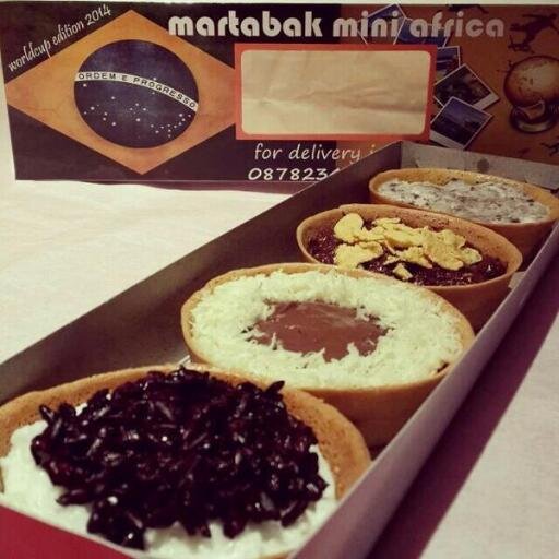 Martabak Mini dan African Roll | Jl. Cikutra No. 222 (SB Mart)