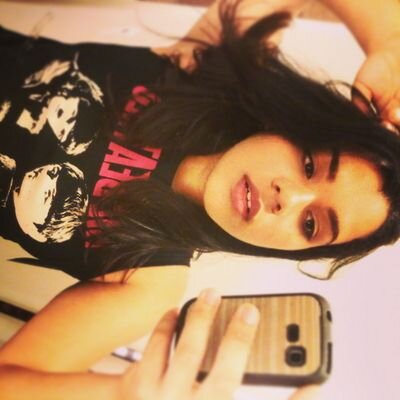 Fabiana Gervasio Huniest , UMA FUTURA CARDIOLOGISTA . http://t.co/mJyHph7753