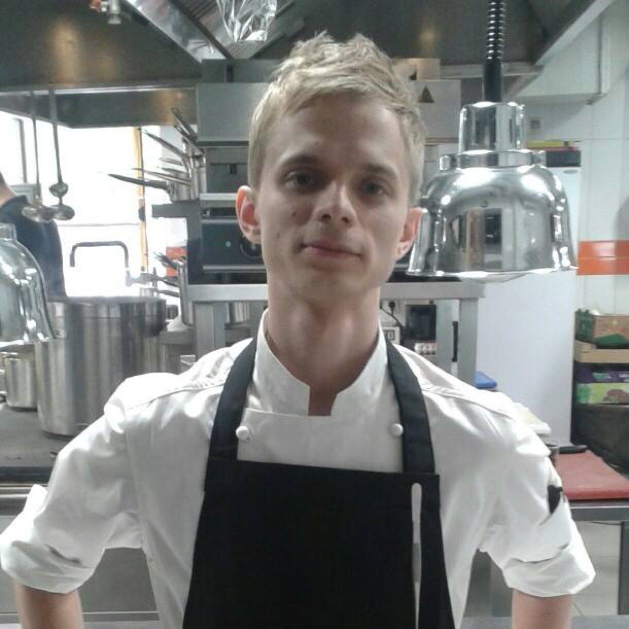 2kBanquet's profile picture. Мама с таким дружить не разрешит