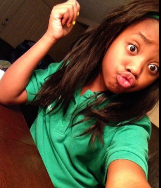 instagram : tuna.tht.girl :........:  follow me! *) I got 99 problems but you want be one!  tunna for a shout out!