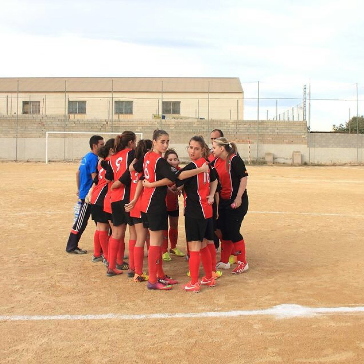 Twitter oficial.
AD. VAGUADA FÉMINAS