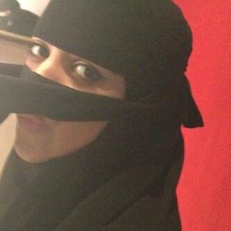 شروطي 100سواء ورقمك اكلمك وتجيني اللي مو موافق على شروطي لايتعب نفسه