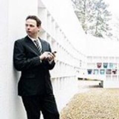 General of an army of three: Andreas, Gabriel en Christiaan. Married to @MATC_NL, interested in death (care) & capital punishment. Born on a Stryker