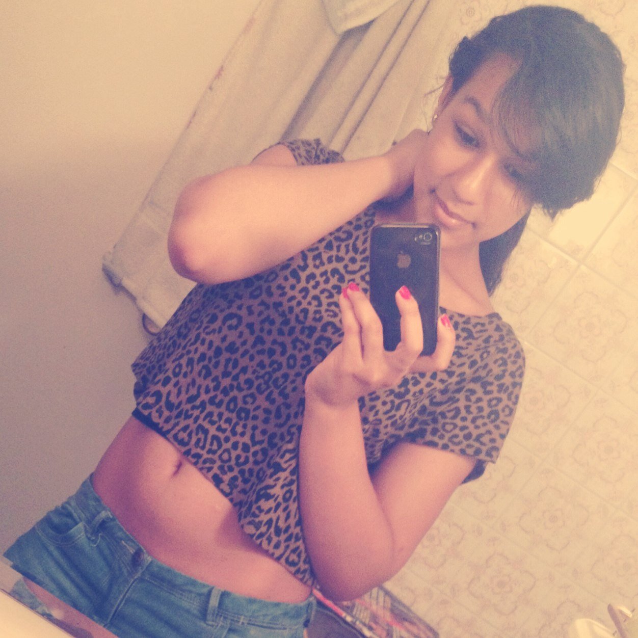 maariiee0512's profile picture. Nivel 15. Peqeña princesa sin corona,se me cayó por cabrona. Si me fallas,qe te follen. Dominicana ♡♡