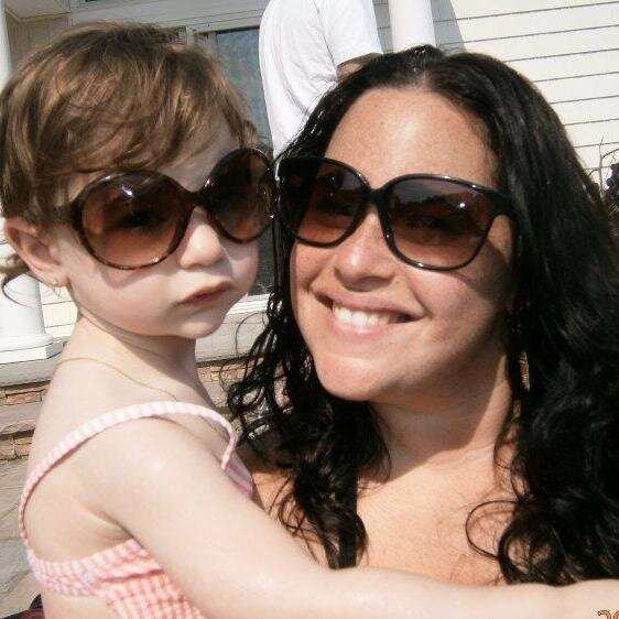 Honest photographer for HAPPY people!  Mom, Artist, Animal lover...obsessed with capturing your uniqueness!
