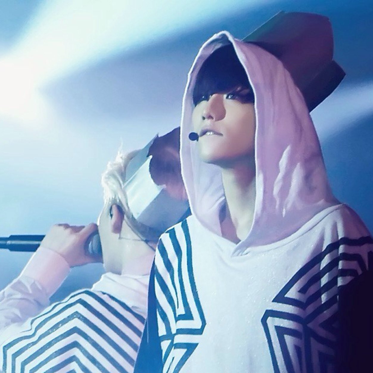 ありえーる 勝手にexo後ろ姿特集 第5弾 Exo ベッキョン シウミン タオ Http T Co Fnovjiaqxc