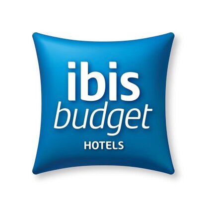 15 minutes to Terminal 2 of Juanda Airport, 139 cocoon rooms, breakfast, Laundry service, Room service, Drop off service, Check-in assistance for your flight.