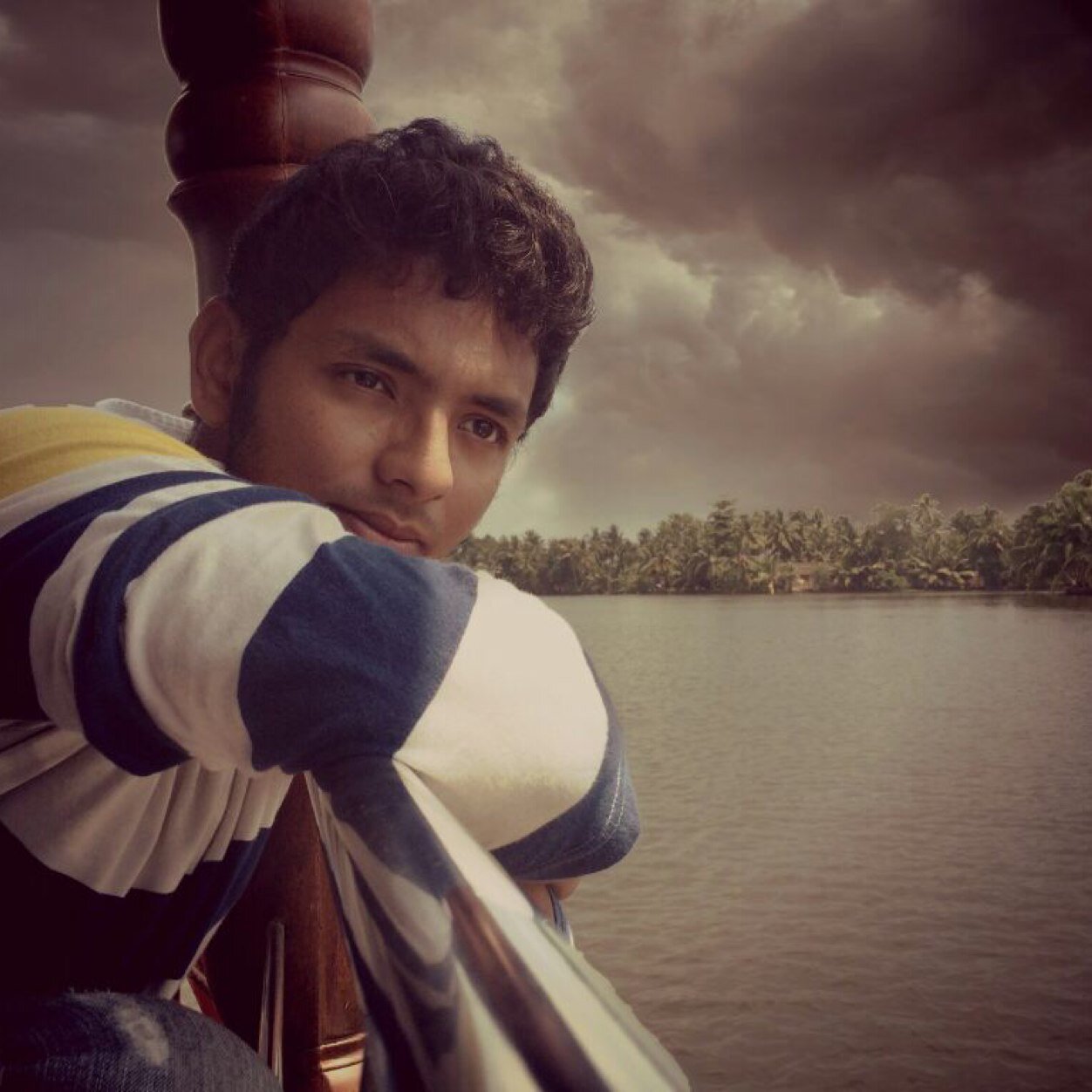 The profile pic tells about me!!