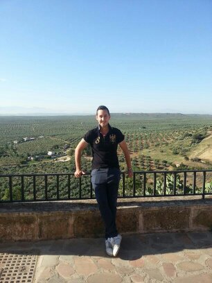 JLorentillo's profile picture. hakunaa matataa