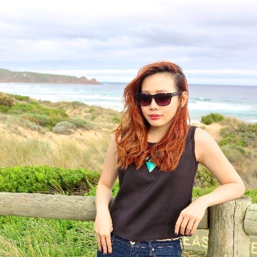 EveLovelle's profile picture. I behave the eccentric