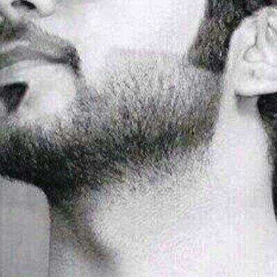 ‏‏رسولنا نور يُستضاء بہ * صلوا عليہ.