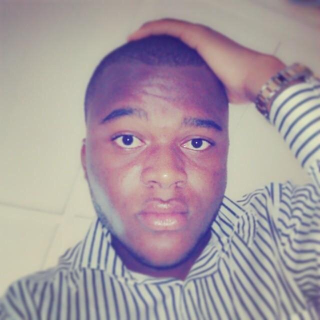 Socket233's profile picture. TeamDBH #DadaBeeHustle #biggest @DONJAZZY fan #musiclover #FollowBacker #Mr Twitter #EnoughThingsIType #ssshhh #HitTheFollowButton #NowSmile #SocketsNation