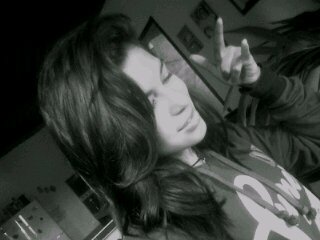 Tengo bonitos sentimientos , por eso te Quiero ... Sigueme y te sigo ♥