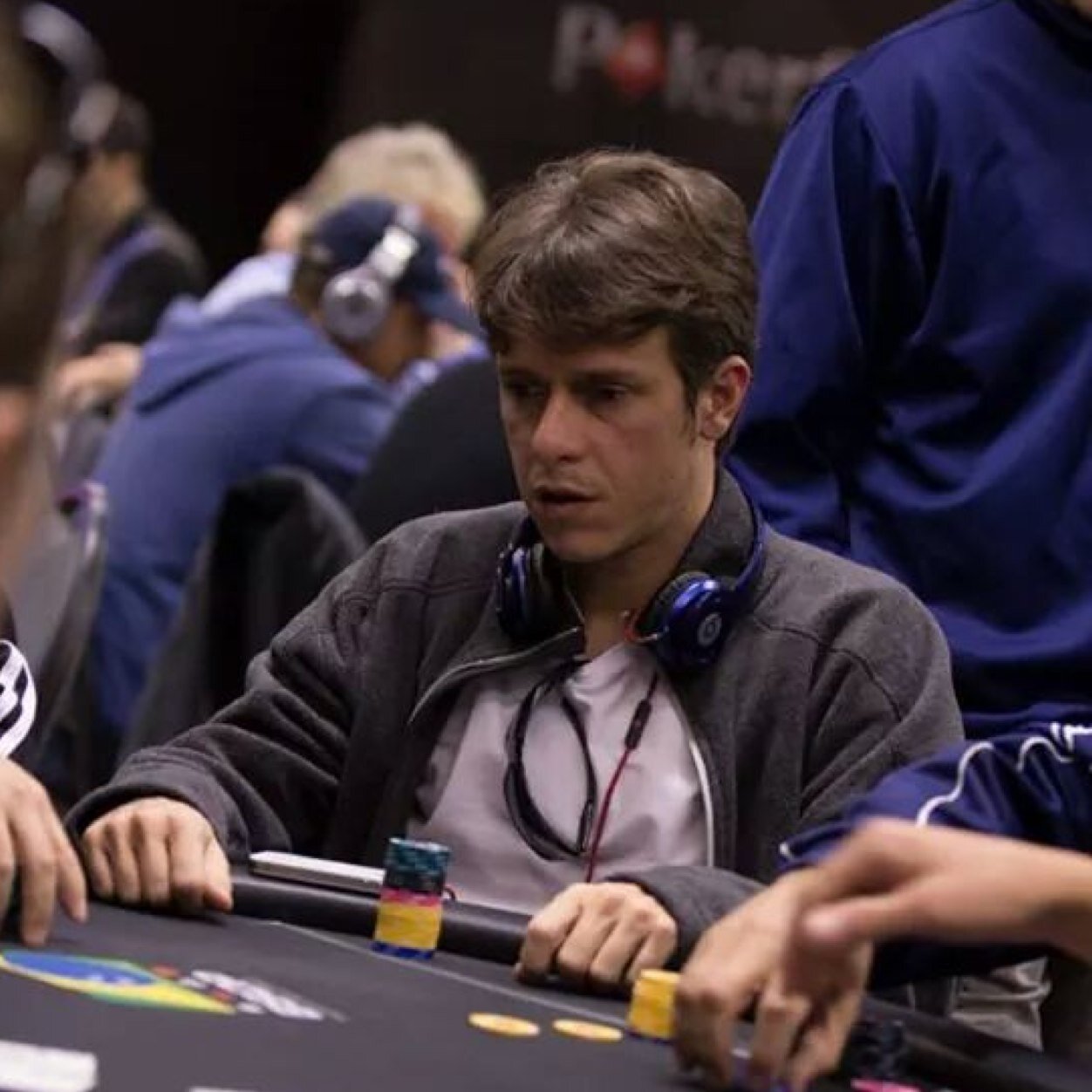 ThiagoAAgra's profile picture. Jogador de Poker / Organizador e Diretor de Torneios de Poker / Divulgador espontâneo da Ideia Anonymous.
Maceió-AL