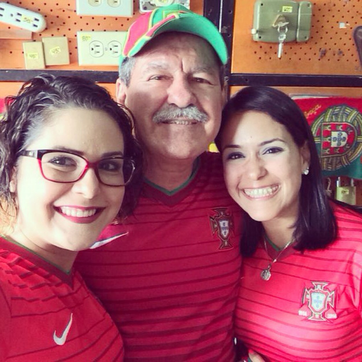 Carlamarrero's profile picture. Lic. Comunicación Social. La Vida es un Ratico En busca de nuevas experiencias

LO SIENTO PERDONAME TE AMO