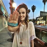 Acacia (@shxtbcth) 's Twitter Profile