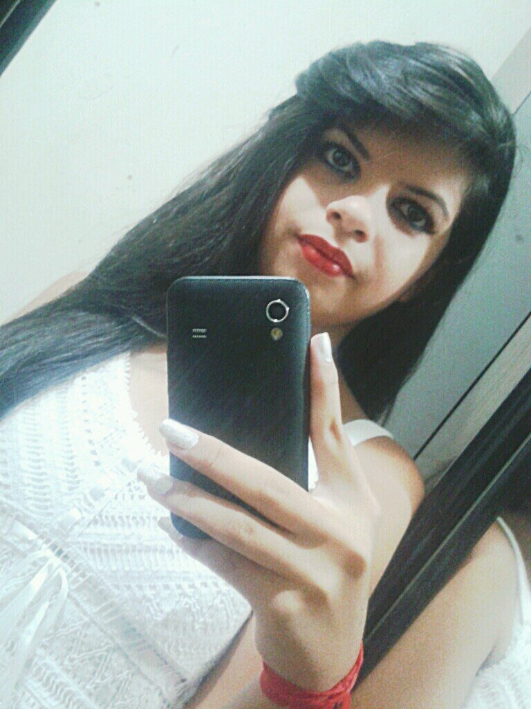 anaquezia512's profile picture. 