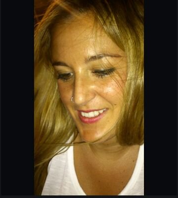 cristinarl2's profile picture. lo imposible solo tarda un poco mas en llegar .