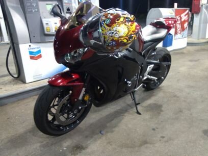 noluvleft's profile picture. 