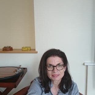 infolaure's profile picture. portraitist