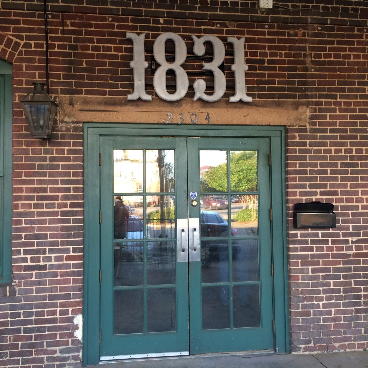 Upscale tavern featuring good times, craft beers, and distinctive whiskey